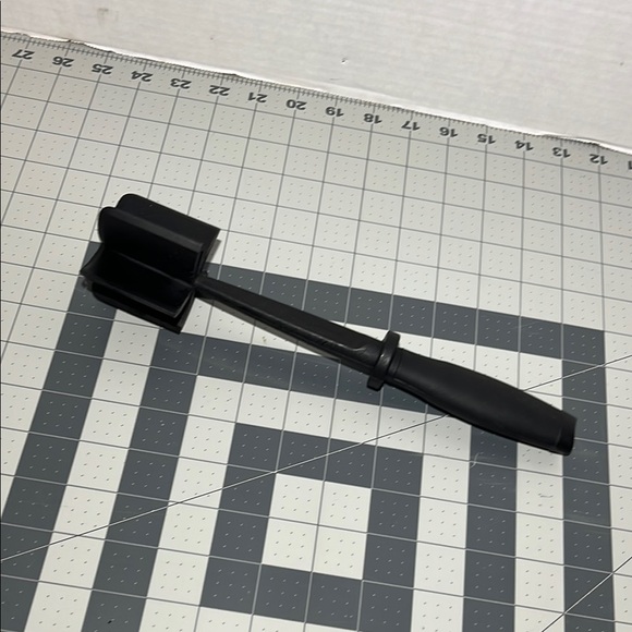 The Pampered Chef Black Cooking Utensil Set - Picture 4 of 5